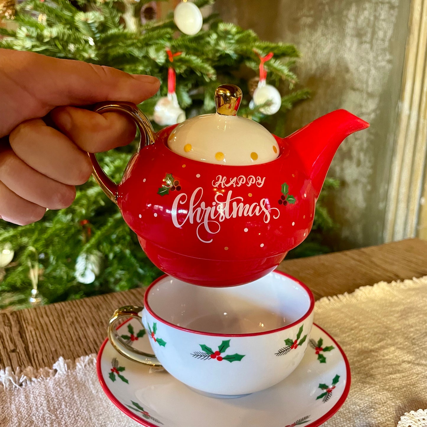 Christmas Cup & Saucer Gift Set